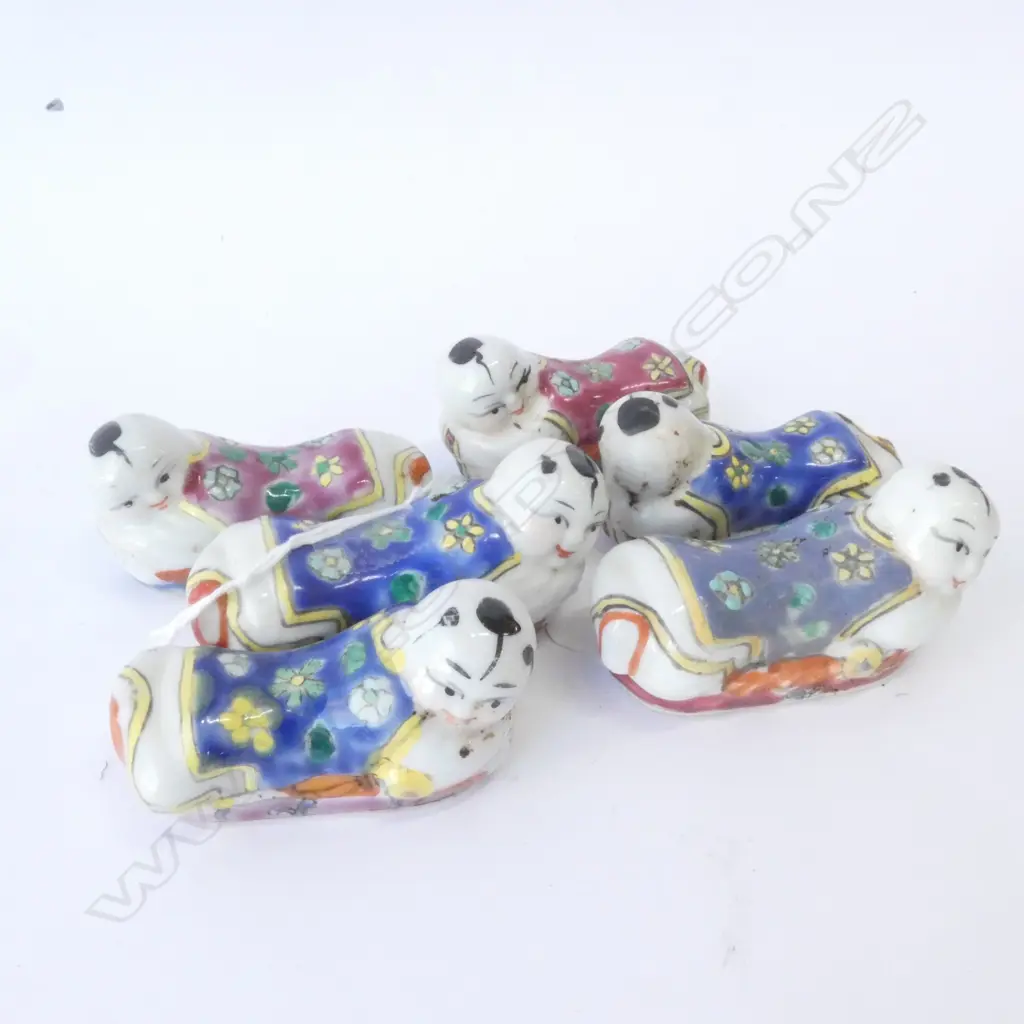 6 CHINESE CHOPSTICK HOLDERS  Image 1++
