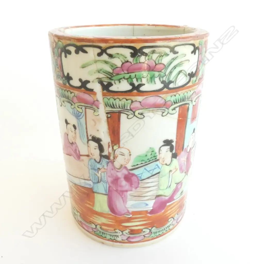 ORIENTAL FAMILLE ROSE BRUSH POT EXTENSIVE REPAIR H. 110MM Image 1++