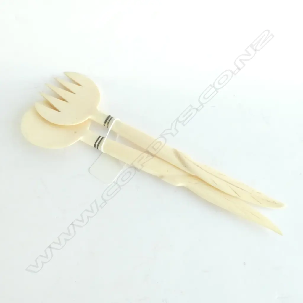 PAIR IVORY SALAD SERVERS Image 1++