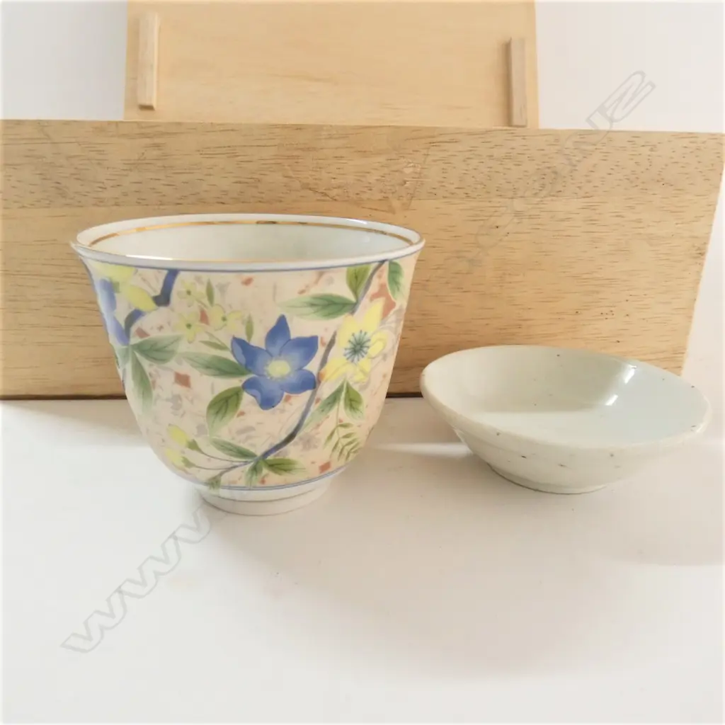 5 JAPANESE TEA CUPS, BOXED + 1 OTHER Image 1++