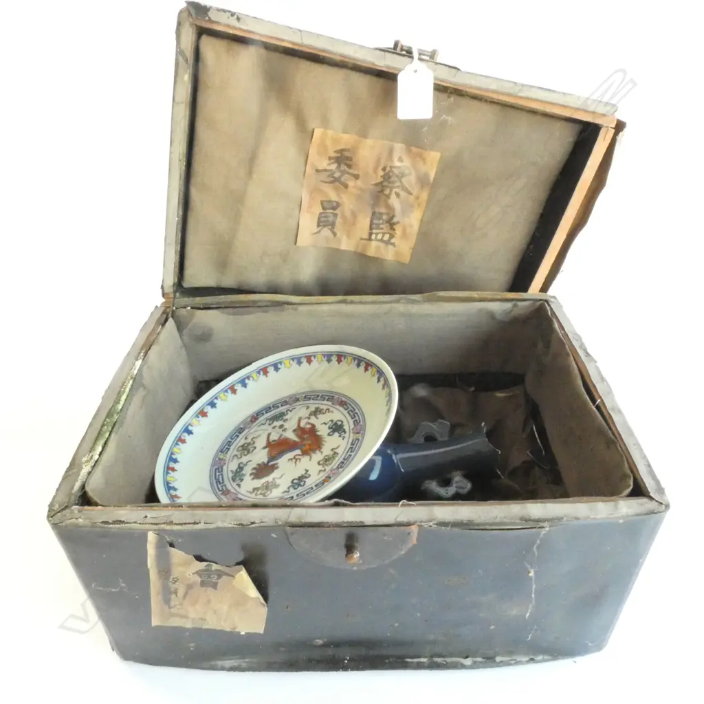 OLD ORIENTAL LIDDED BOX (W. 320MM) WITH BOWL & VASE, ALL FAULTED Image 1++