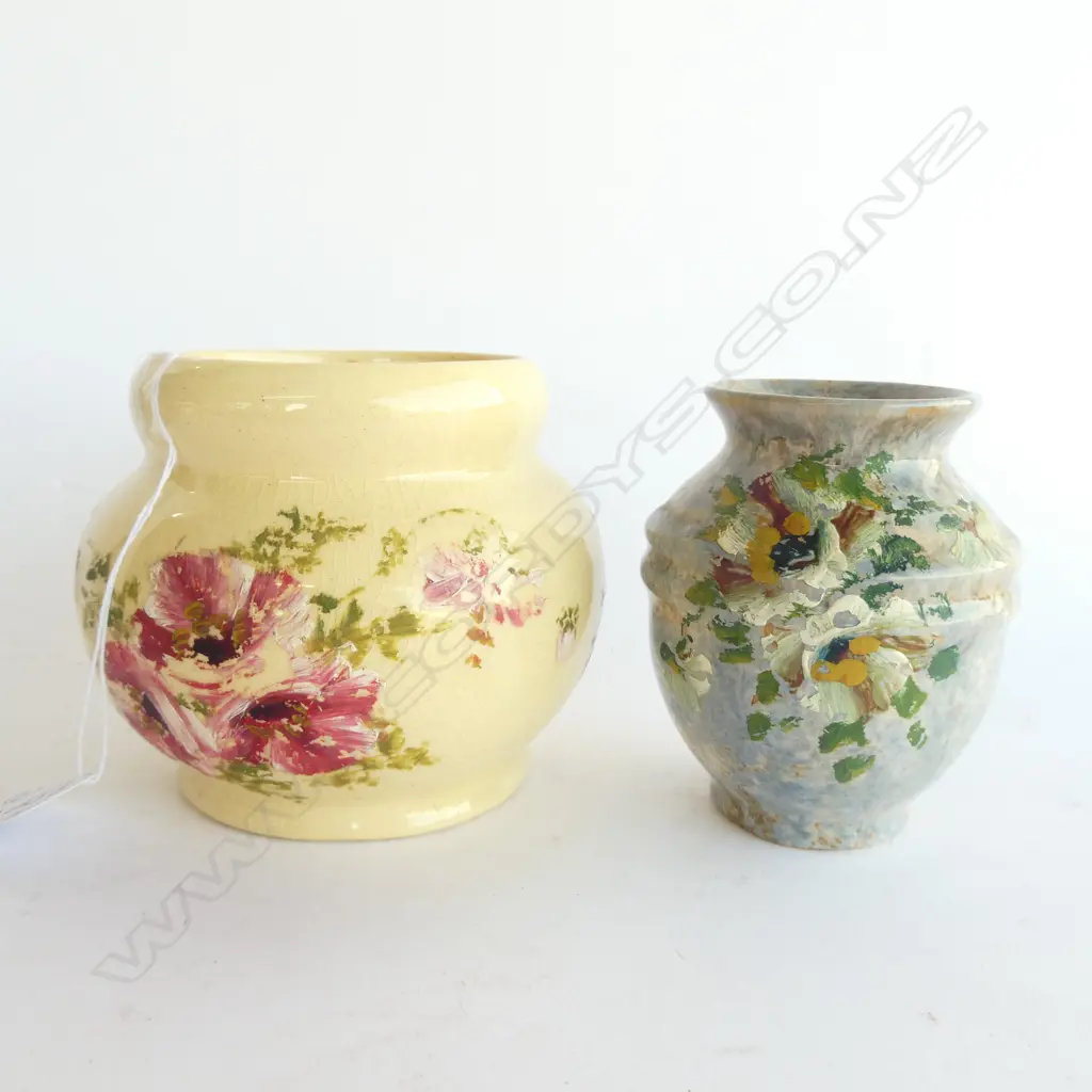 2 AMBRICO CROWN LYNN TRICKLE GLAZE VASES H. 100MM Image 1++