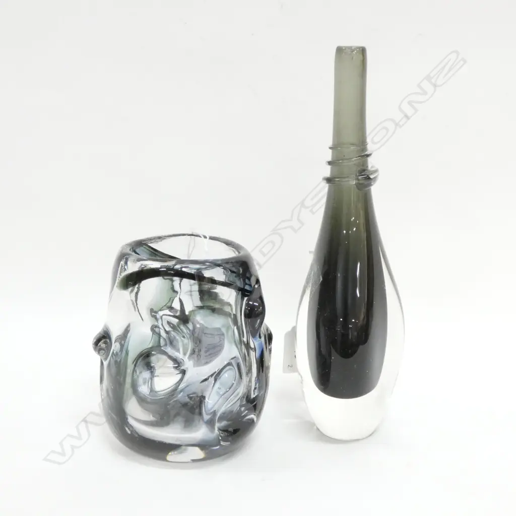 TWO ARTGLASS VASES H. 240MM Image 1++