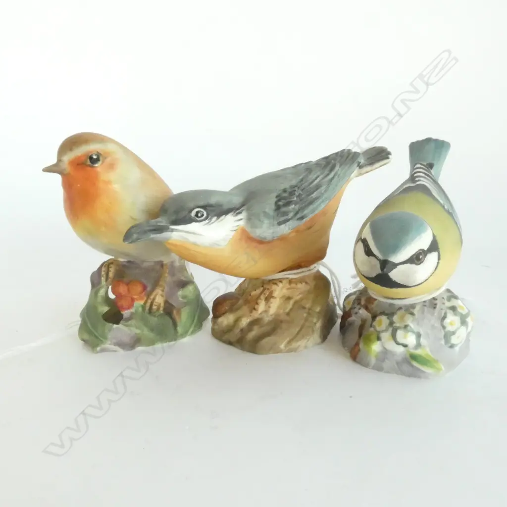 BESWICK BISQUE BLUE TIT 3199, ROBIN 3197 & NUTTHATCH 3334 Image 1++