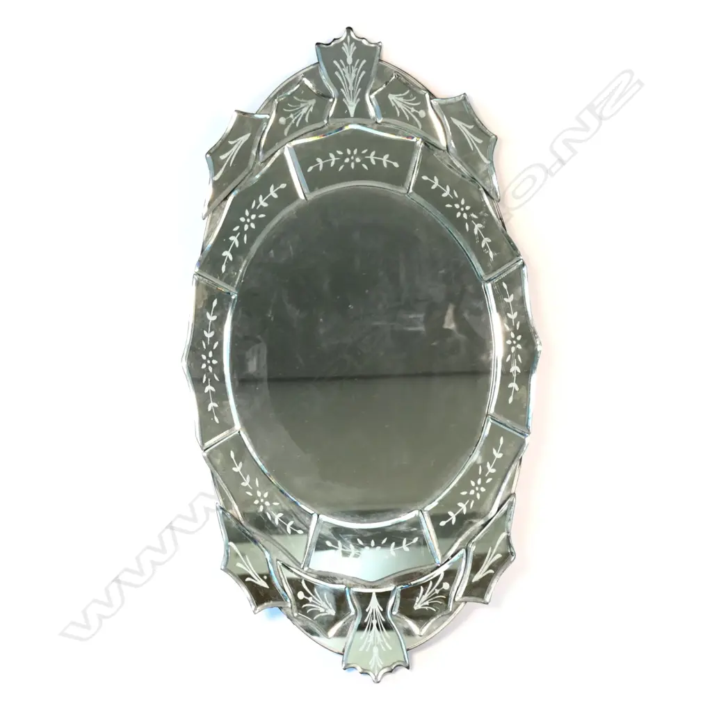 VENETIAN STYLE MIRROR TRAY L. 420MM Image 1++