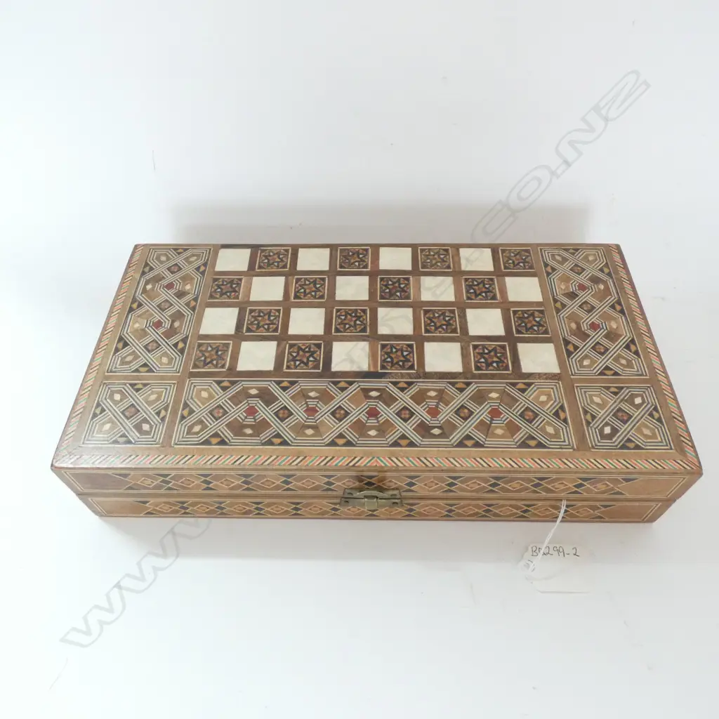 SYRIAN INLAID GAMES BOX WITH CONTENTS L.305MM Image 1++