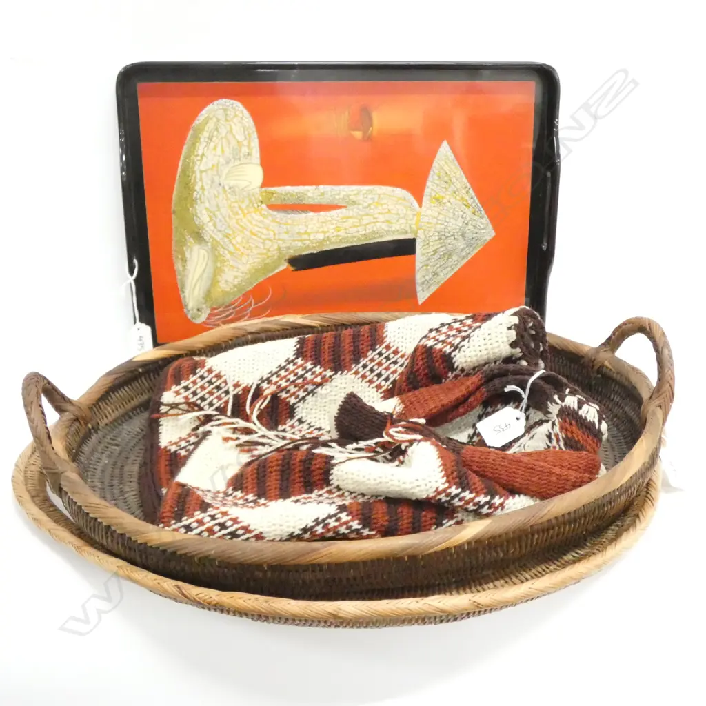 MANUS BAG, 2 LG WOVEN BUKA BASKET TRAYS (L. 540MM) & VIETNAMESE LACQUER TRAY (W. 420MM) Image 1++