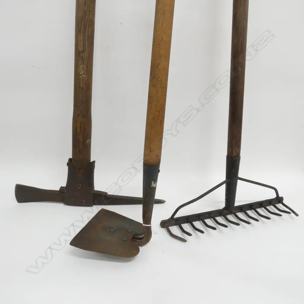 THREE OLD WOODEN HANDLED GARDEN TOOLS, PICK, RAKE & HOE Image 1++
