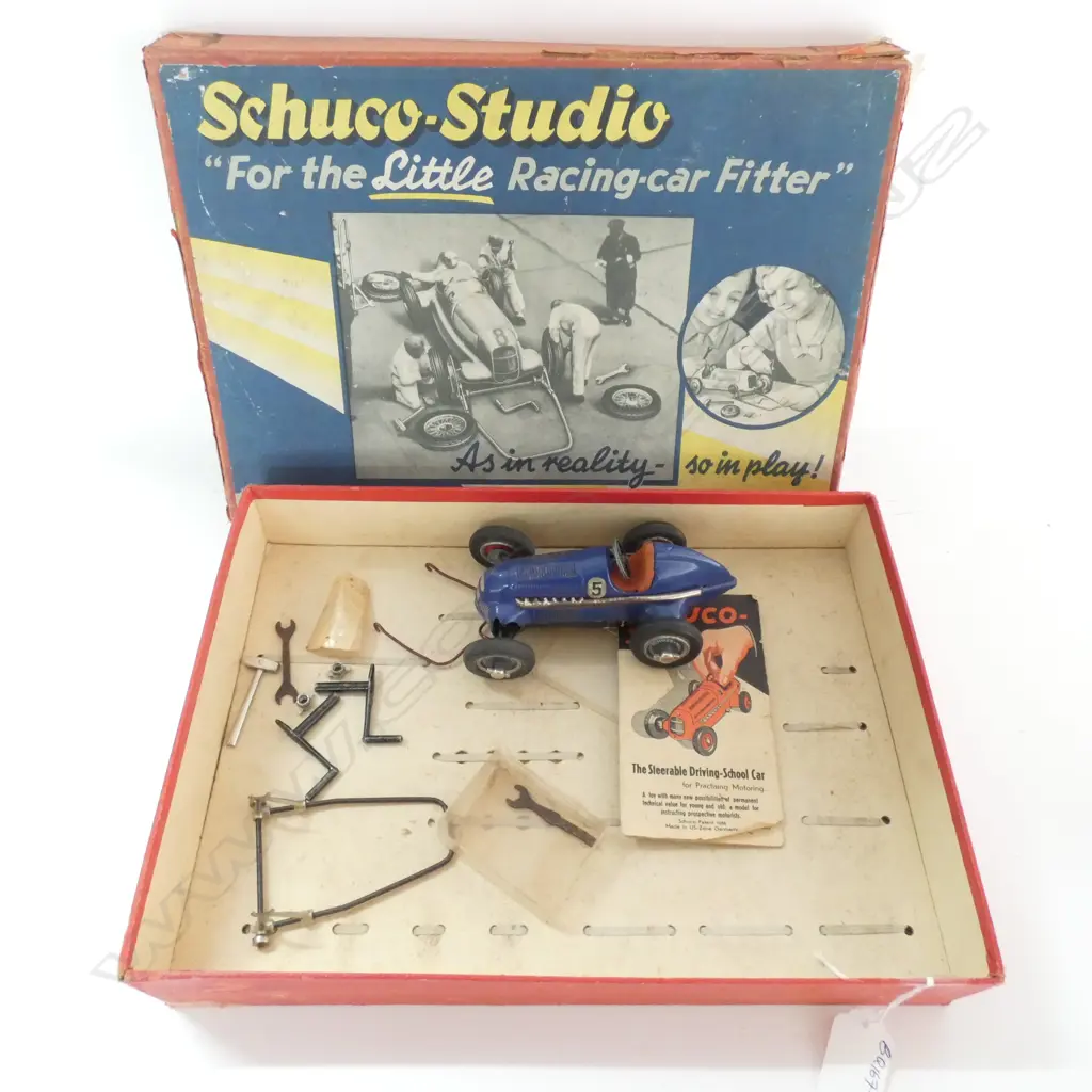 'SCHUCO-STUDIO' STEERABLE DRIVING SCHOOL CAR' RACE CAR... Image 1++