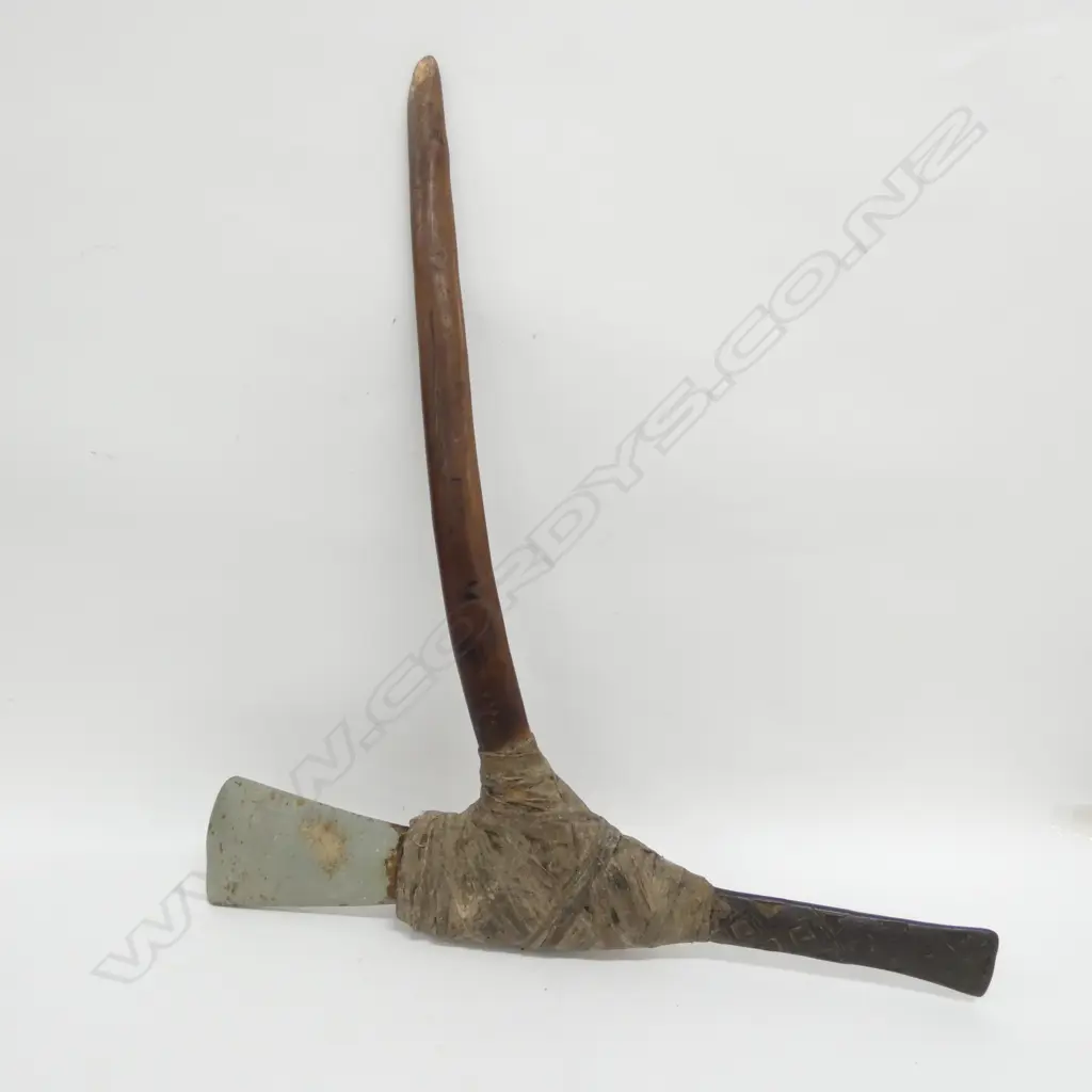 PNG WEST HIGHLANDS WORK AXE, C1900'S, H. 480MM Image 1++