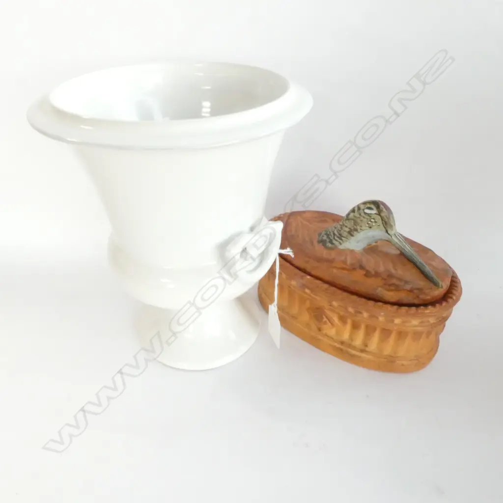 PILLIVUYT BIRD LIDDED TUREEN + WHITE VASE H. 210MM Image 1++