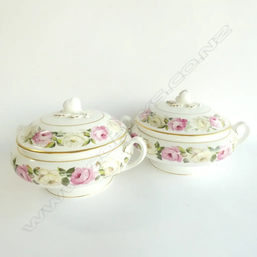 PR ROYAL WORCESTER 'ROYAL GARDEN' TUREENS 230MM DIA Image 1++