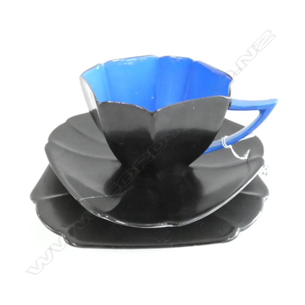 RARE BLACK SHELLEY TRIO (BLUE INTERIOR), #11610 (1928), CRACK TO 1 SAUCER  Image 1++