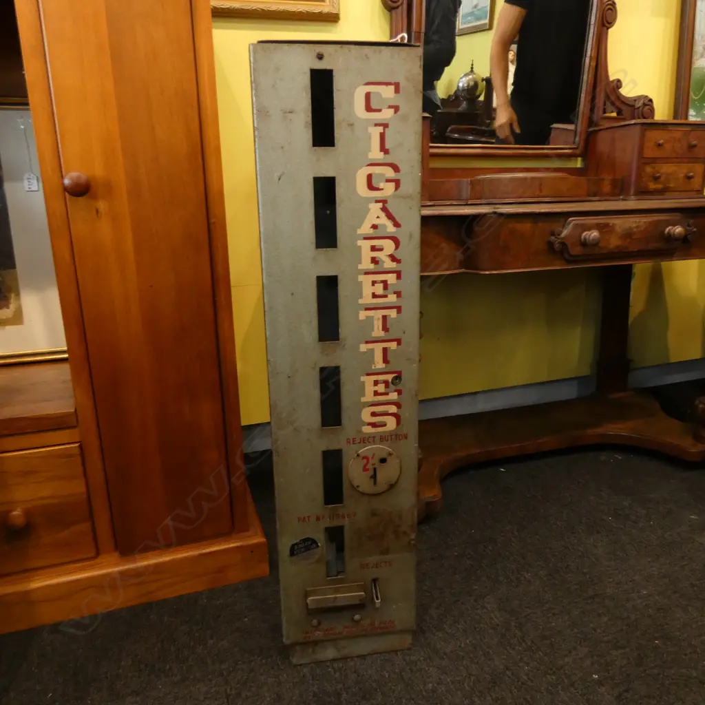 VINTAGE CIGARETTES DISPENSER H. 910MM Image 1++