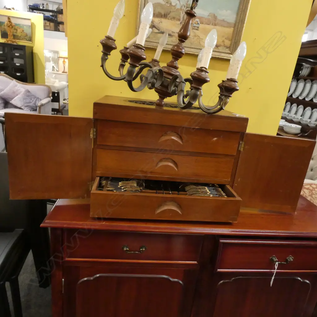 CAMPHOR WOOD CANTEEN WITH THAI CUTLERY  L. 610MM Image 1++