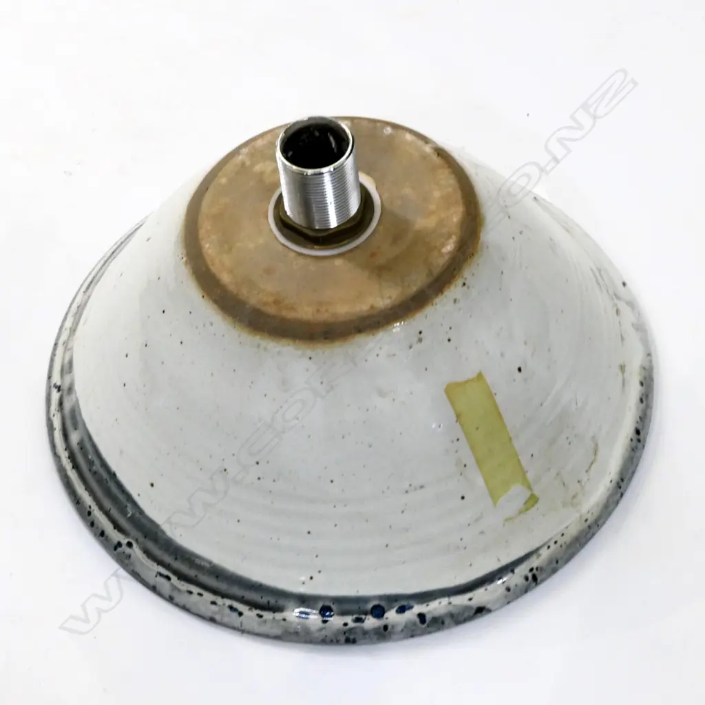CERAMIC HAND BASIN D 370 MM Image 1++
