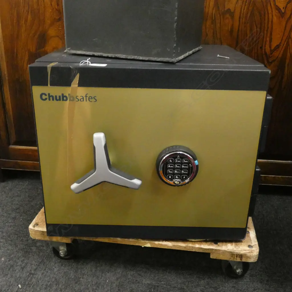 CHUBB SAFE, DUOGUARD GR1SZ40, SERIAL No: SN243714/MGT Image 1++