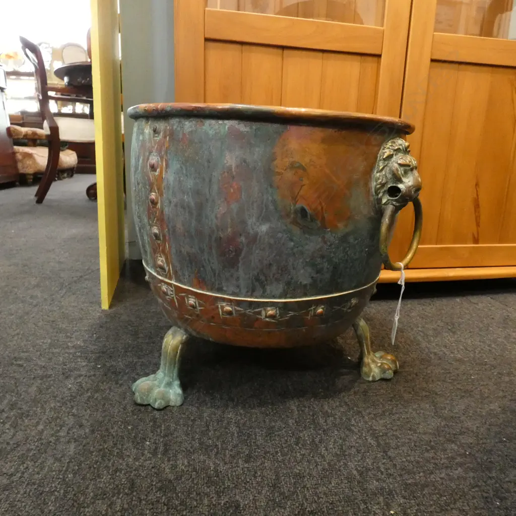LARGE COPPER PLANTER WITH BRAS FEET AND HANDLES H 400 MM Image 1++