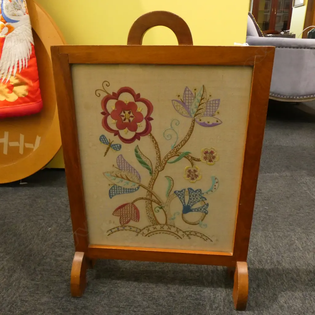 TAPESTRY FIRE SCREEN H 700 MM Image 1++