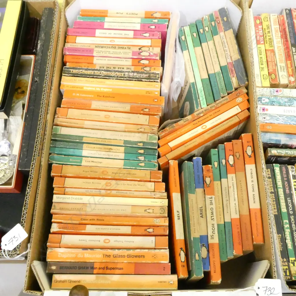 LOT ASST PENGUIN PAPER BACKS Image 1++