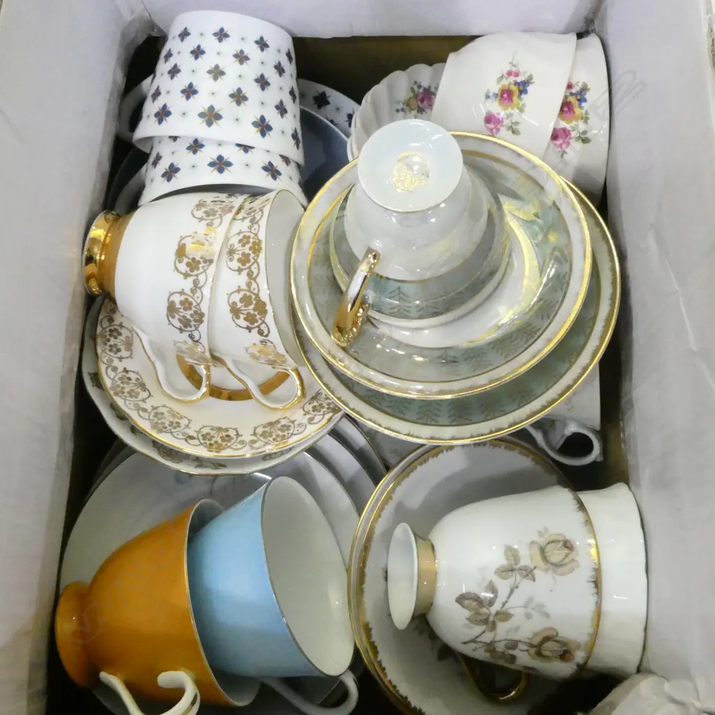 BOX LOT ASST CHINA TEACUPS ETC Image 1++