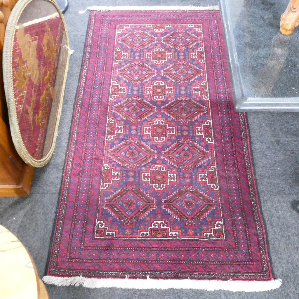 HAND KNOTTED TRADITIONAL WOOL RUG, 1640 X 890MM Image 1++