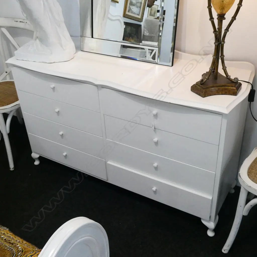 WHITE PAINTED DRESSER L. 1350MM Image 1++