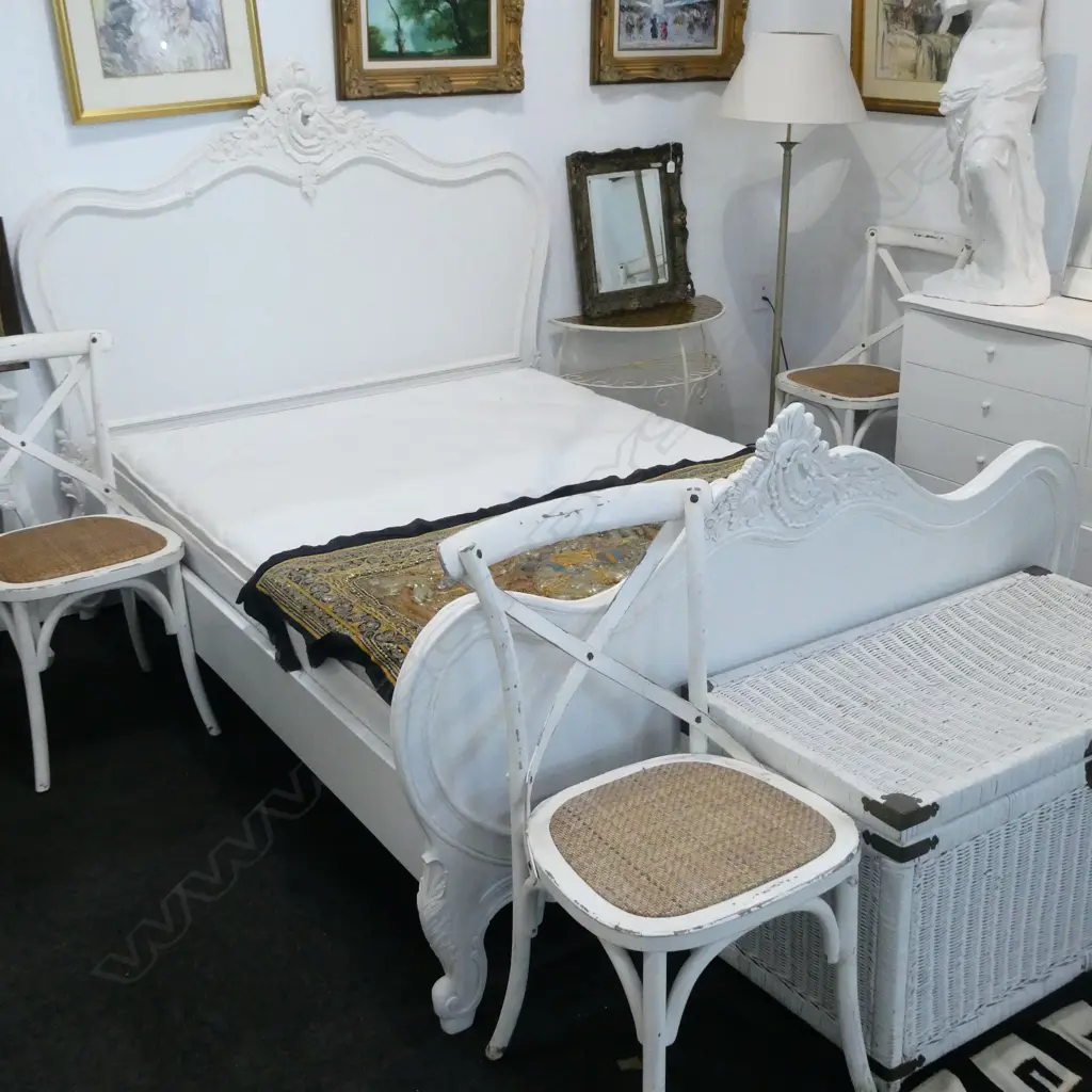 WHITE PAINTED FRENCH STYLE BED DOUBLE W MATTRESS Image 1++