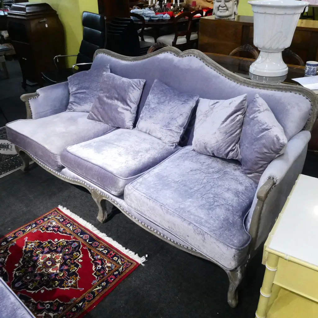 FRENCH STYLE 3 SEATER SETTEE MAUVE UPHOLSTERED Image 1++