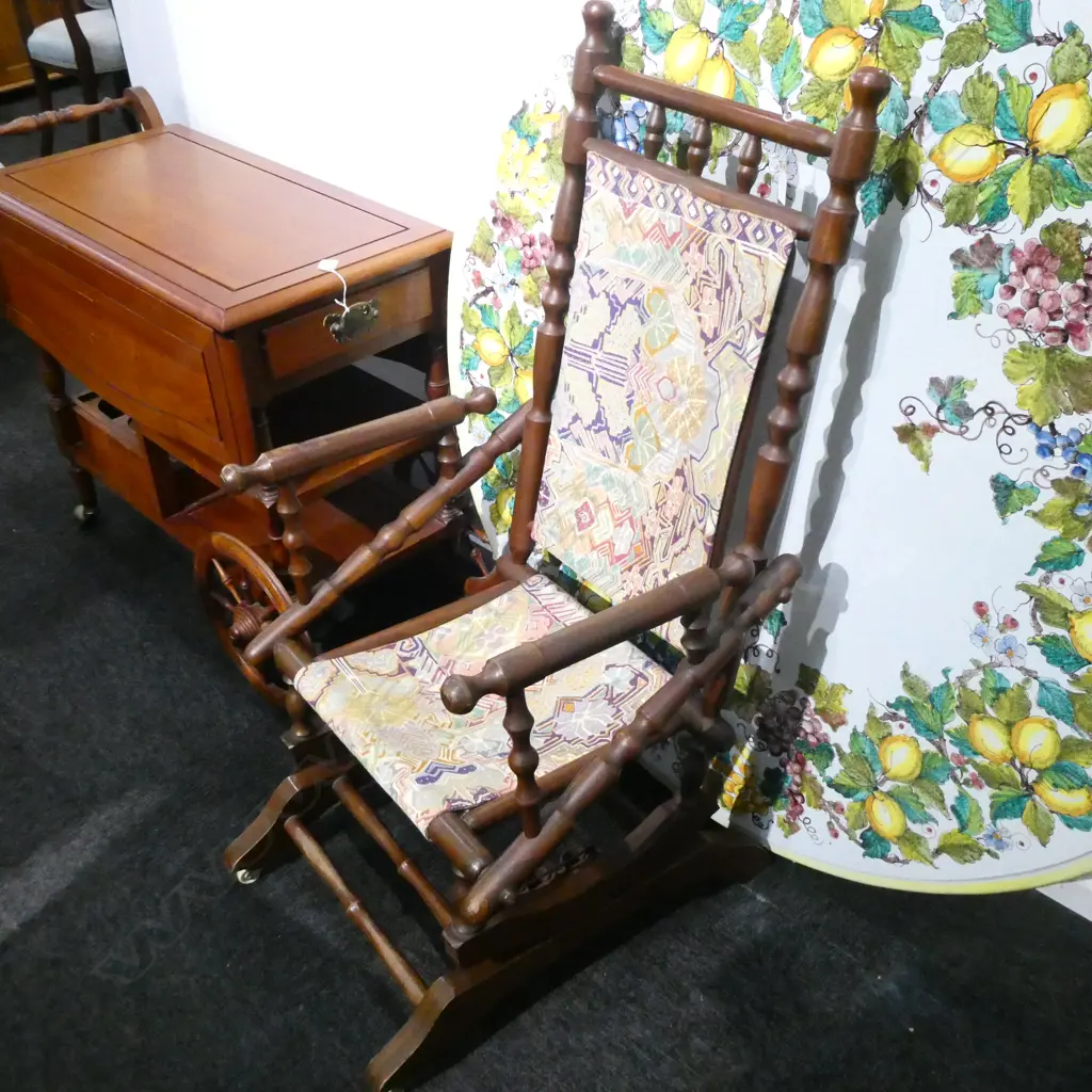 COLONIAL SPRING ROCKING CHAIR Image 1++