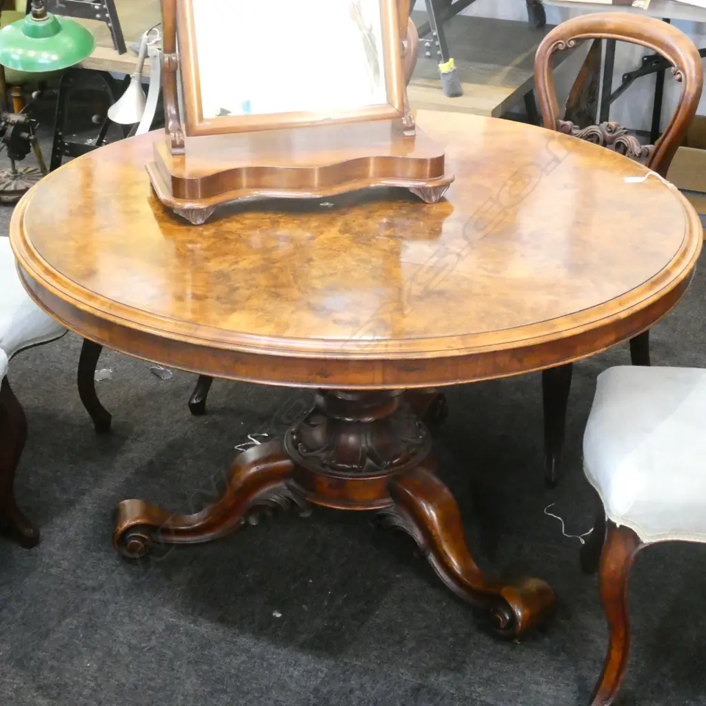 VICTORIAN VANEER WALNUT CENTRE TABLE 1220MM DIA Image 1++