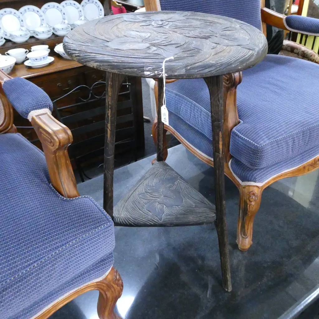 VINTAGE CARVED WOODEN SIDE TABLE H. 730MM Image 1++