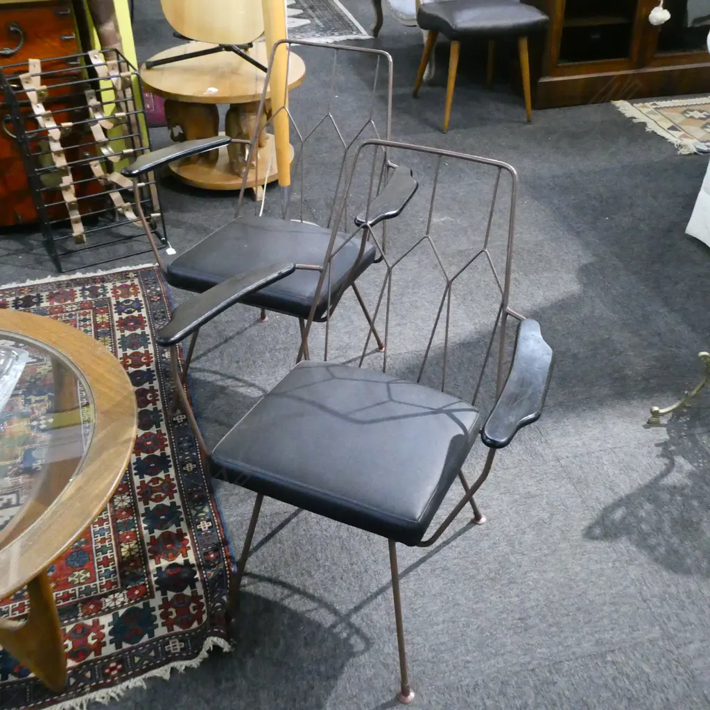 2 RETRO WIRE ARMCHAIRS Image 1++