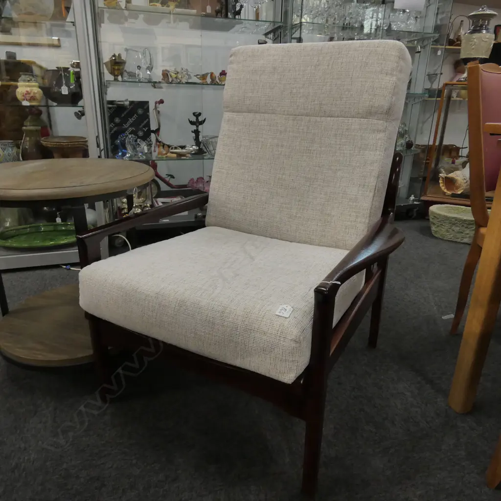 DON NARVICK MID CENTURY ARMCHAIR Image 1++