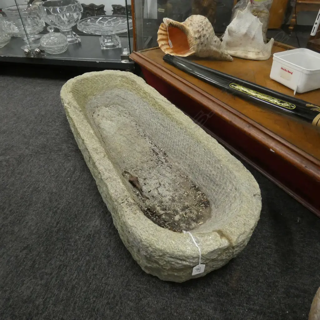 HEAVY STONE TROUGH L. 900MM Image 1++
