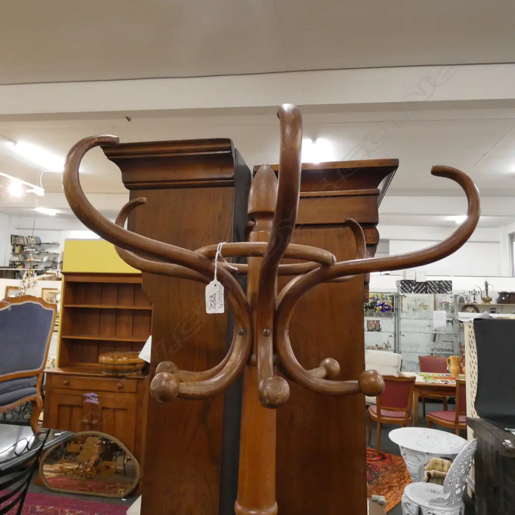 FRENCH BENTWOOD COAT HANGER MINOR AF H. 1900MM Image 1++