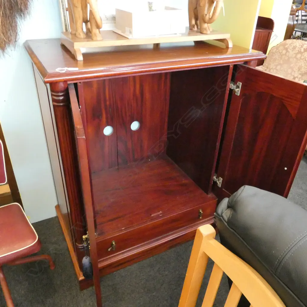 MAHOGANY ENTERTAINMENT UNIT H. 1130MM Image 1++
