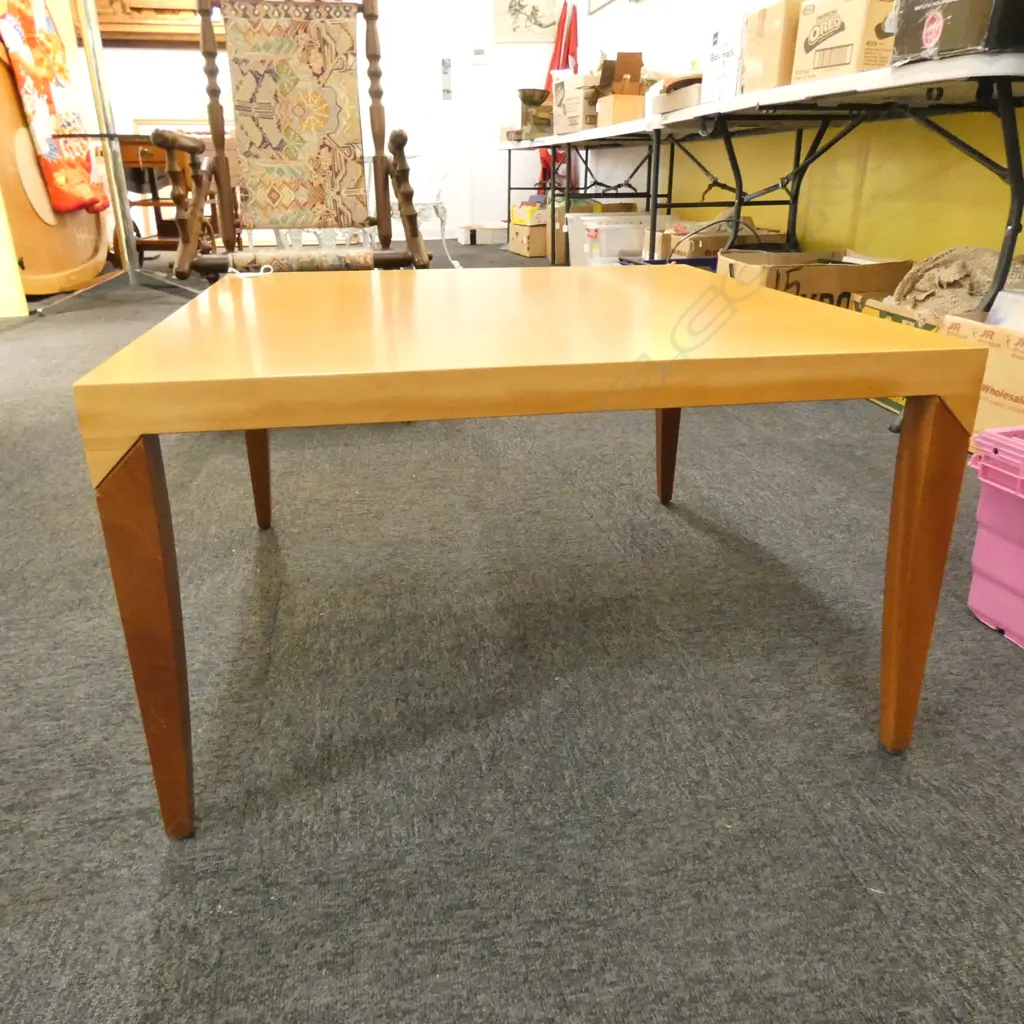 SQUARE ITALIAN COFFEE TABLE - MAPLE & MAHOGANY Image 1++