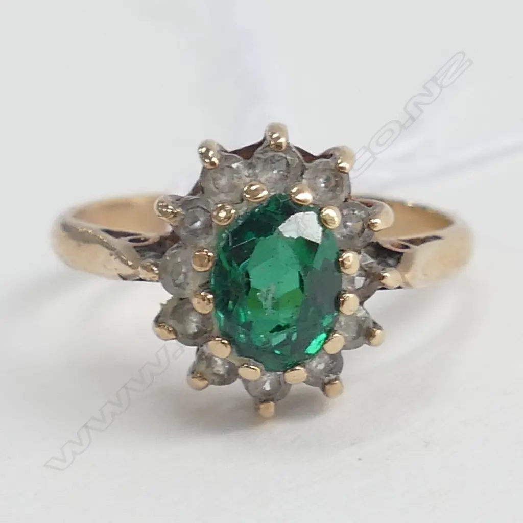 9ct GOLD CLUSTER RING, FAUX EMERALD AND DIAMONDS Image 1++
