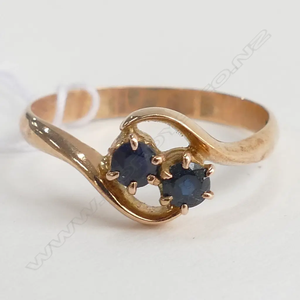 15ct GOLD RING SET w 2 SAPPHIRES 2.8gm Image 1++
