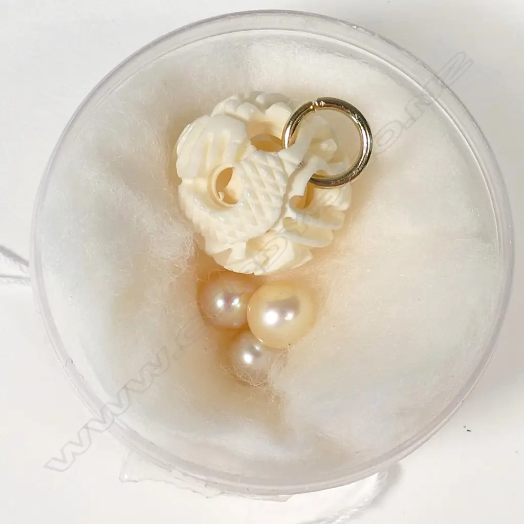 THREE PEARLS & IVORY PUZZLE BALL PENDANT Image 1++