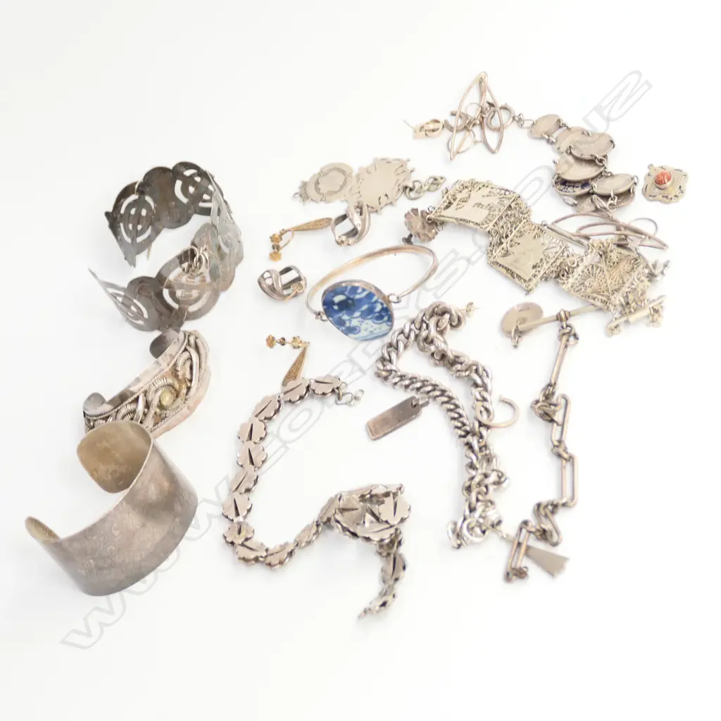BAG OF STERLING BANGLES, EARRINGS, CHAIN, ETC. TOTAL 358gm Image 1++