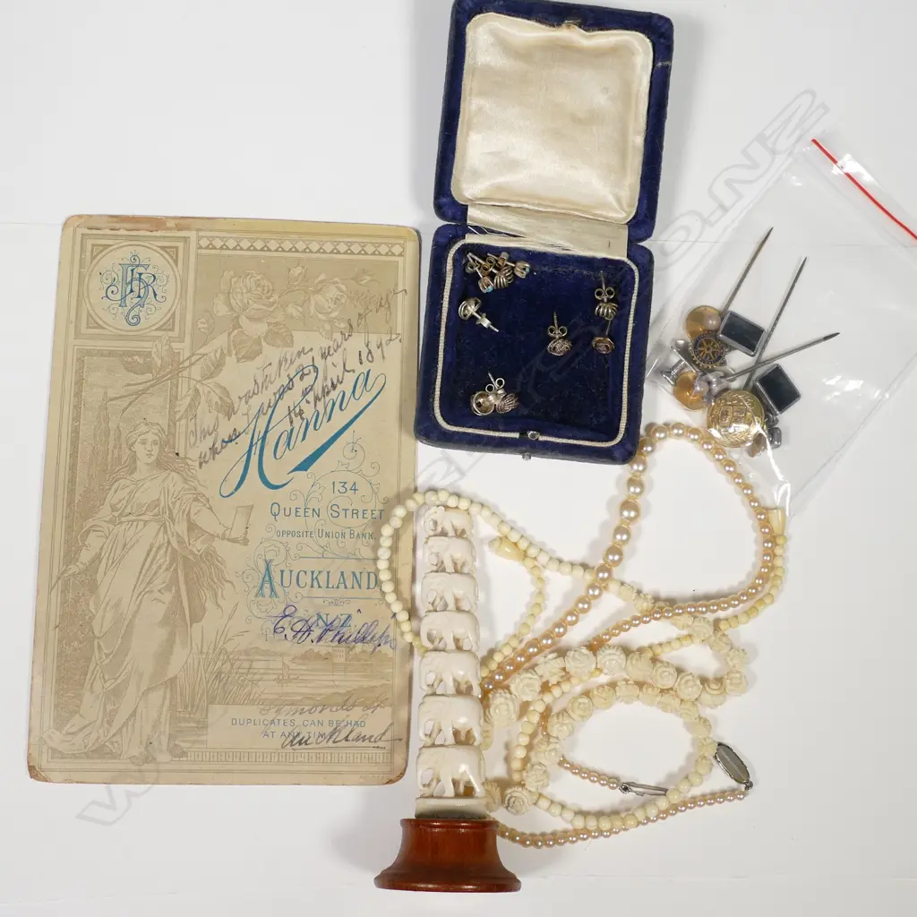 ASSTD ITEMS - IVORY BEADS/ELEPHANTS/SILVER EARRINGS ETC Image 1++