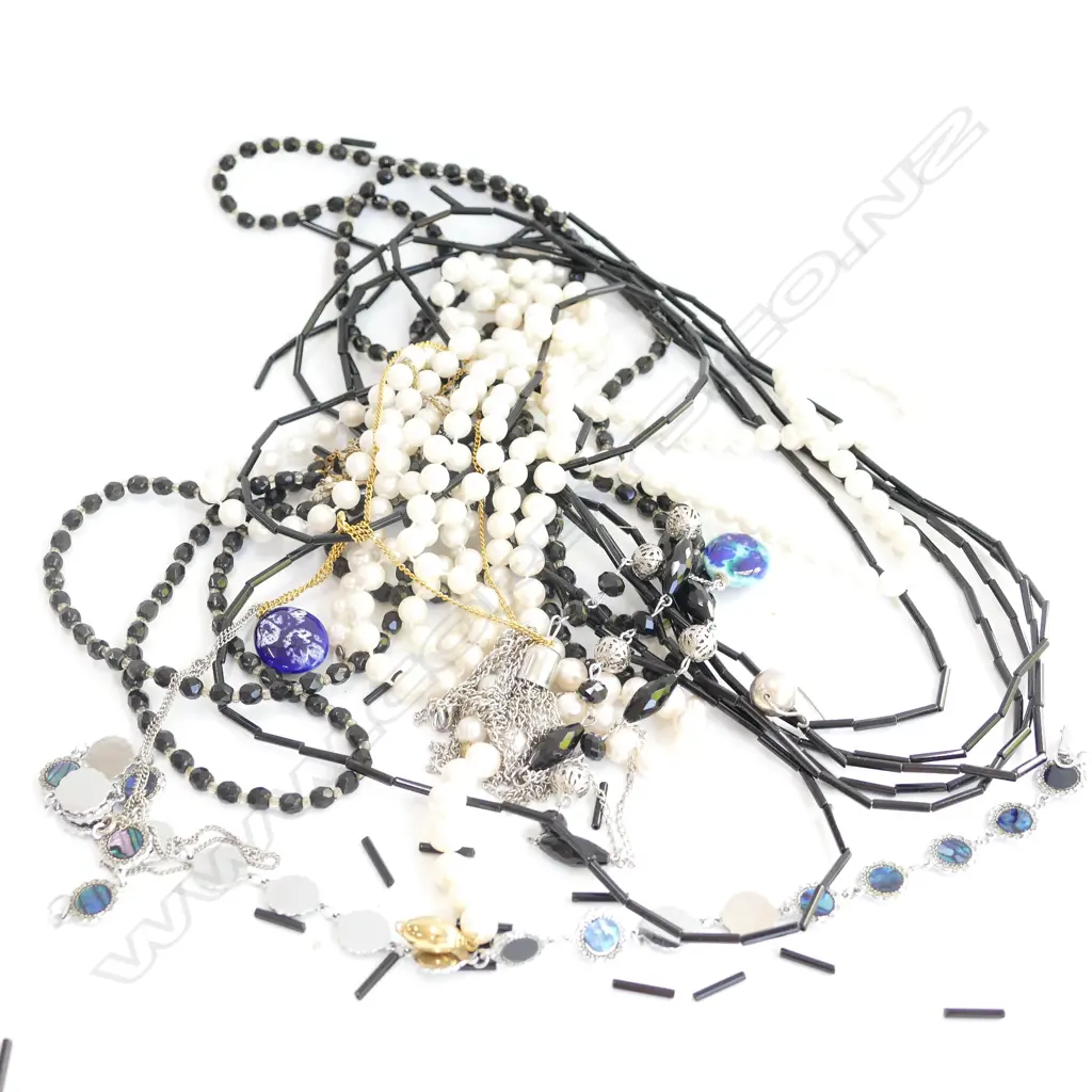 CRYSTAL PEARL NECKLACE & OTHERS Image 1++