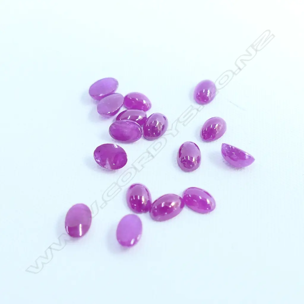 10CT RUBY CABOUCHONS Image 1++