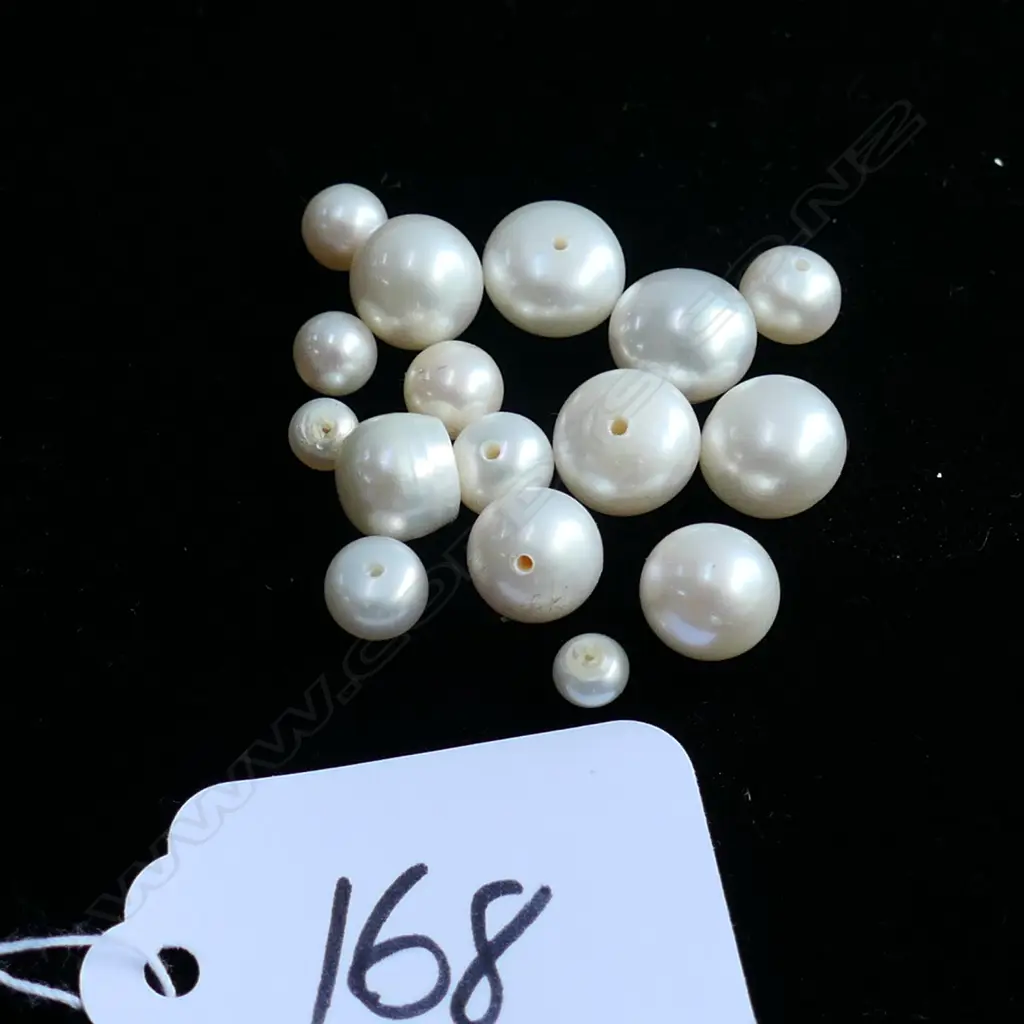 VINTAGE WHITE FRESH WATER PEARLS Image 1++
