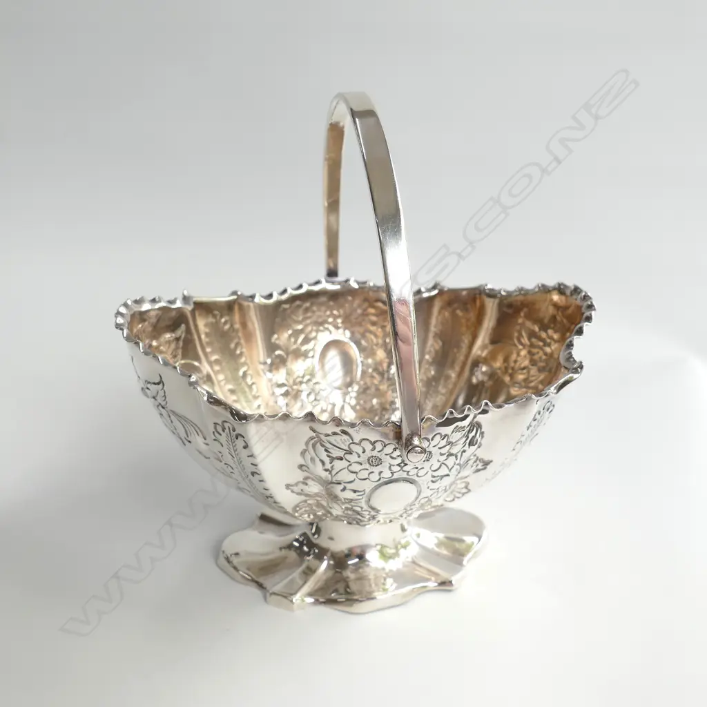 EMBOSSED SILVER PLATE SUGAR BASKET Image 1++