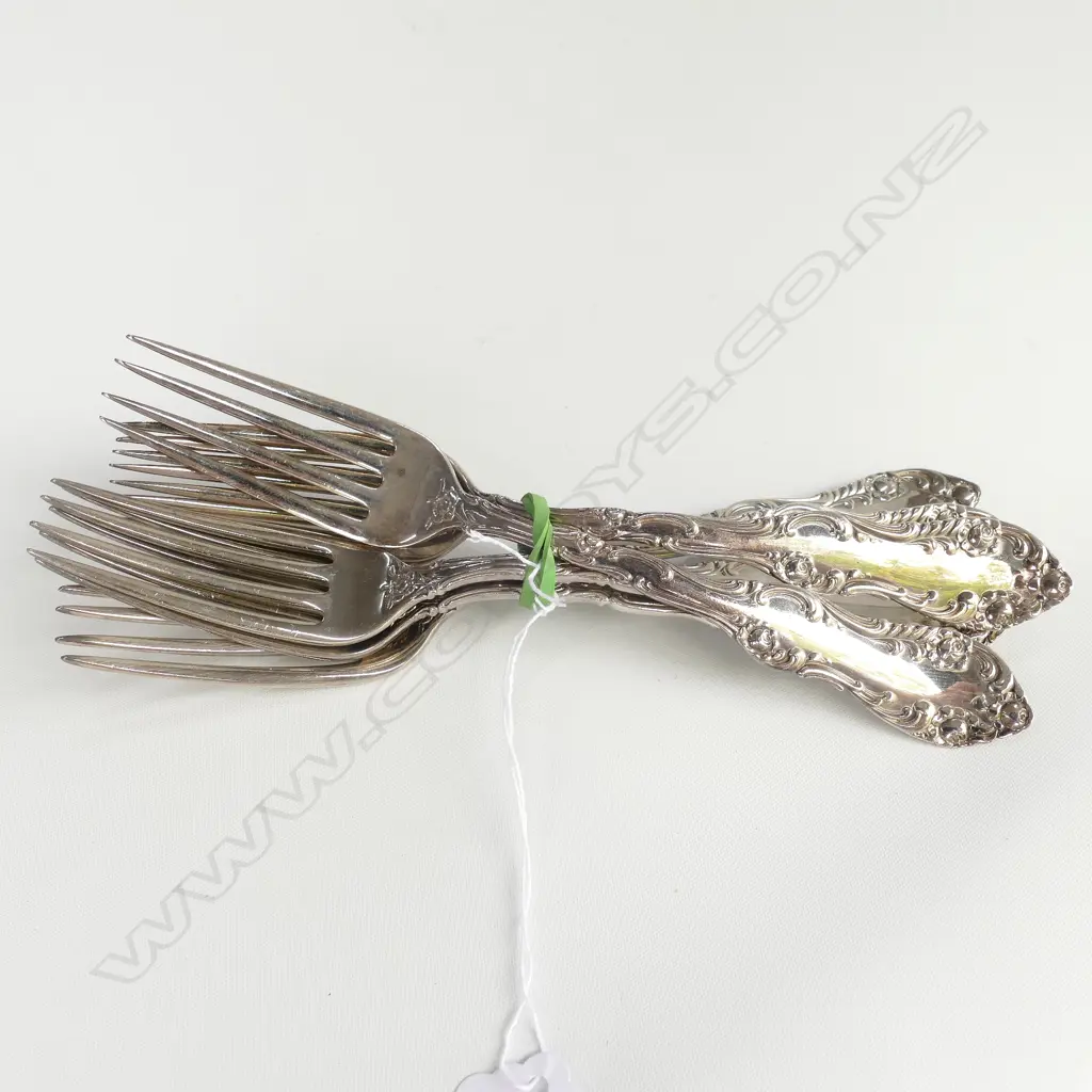 STERLING CUTLERY; 6 LUNCHEON FORKS 257 GRAMS Image 1++