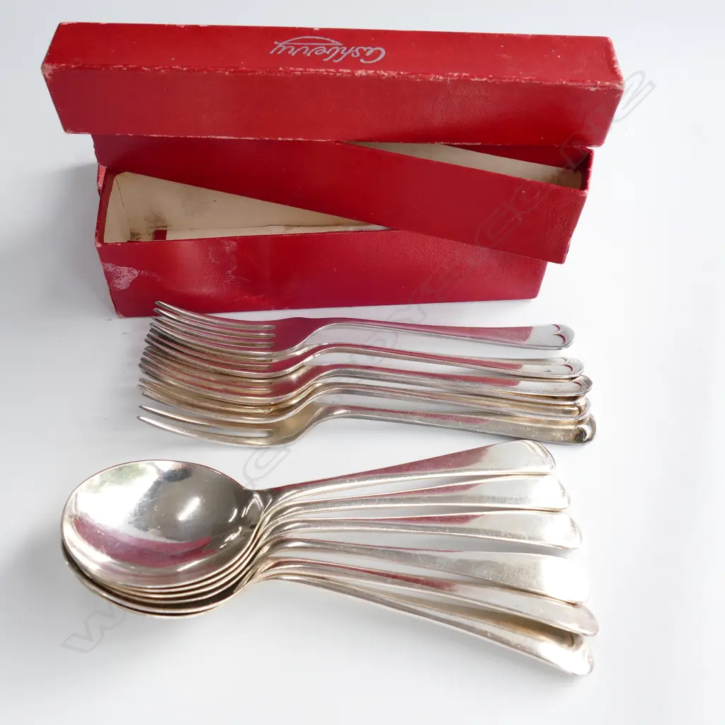 ASHBERRY SILVER PLATED DESSERT SPOONS & FORKS IN BOXES Image 1++