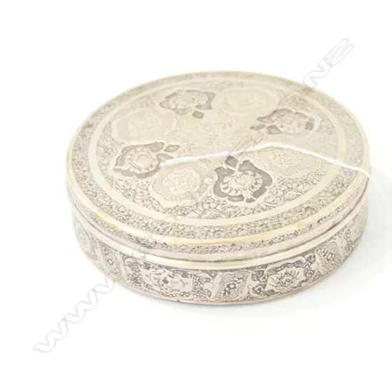 MIDDLE EASTERN CIRCULAR SILVER COLOUR METAL LIDDED BOX